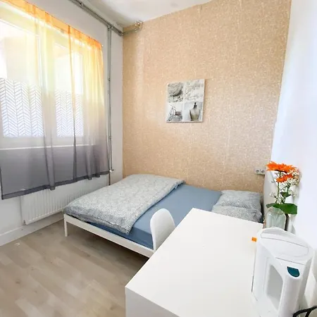Budget Stay For Max 2Ppl Antwerp