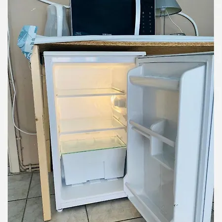 Budget Stay For Max 2Ppl Affittacamere *